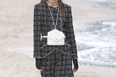„Chanel“ mados namų kolekcija Paryžiaus mados savaitėje