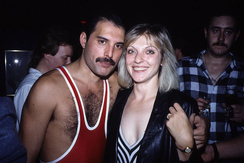 Freddie Mercury ir Mary Austin (1985 m.) / Vida Press nuotr.