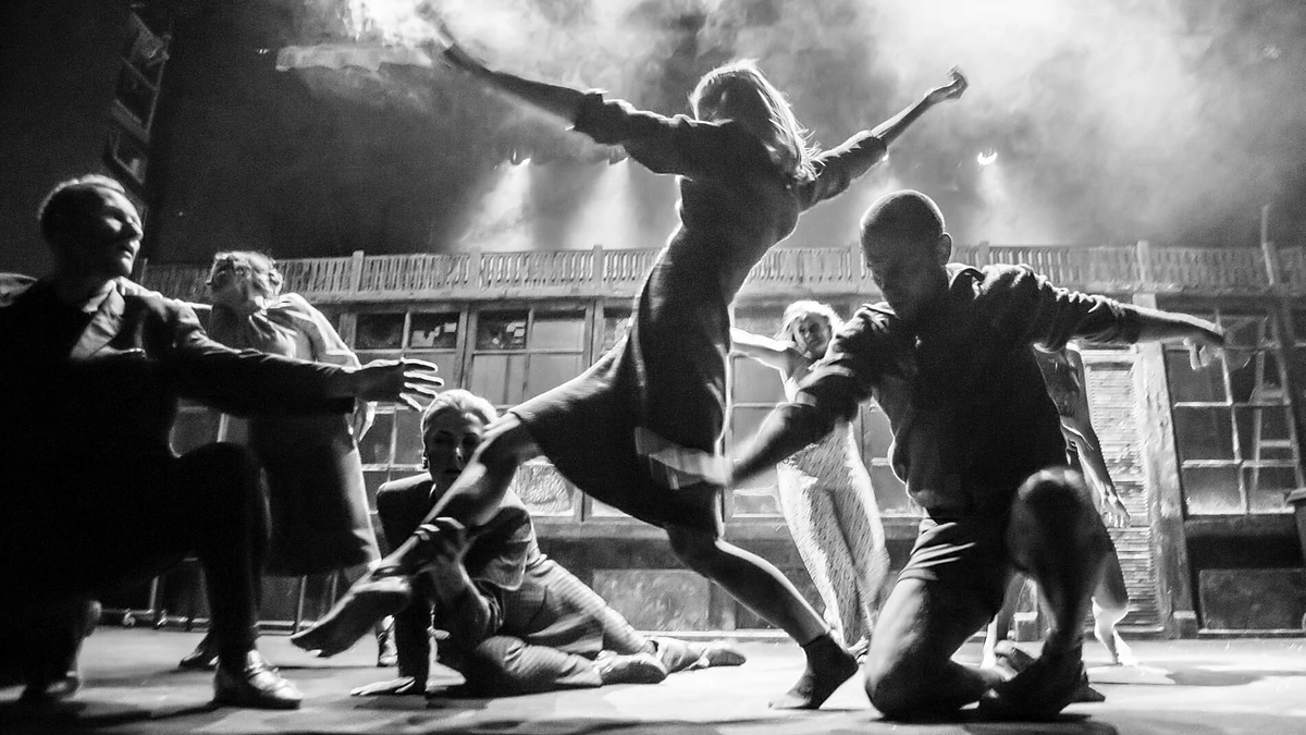 Pirmosios Lietuvos nacionalinio dramos teatro 79 sezono premjeros „DURYS“ akimirkos
