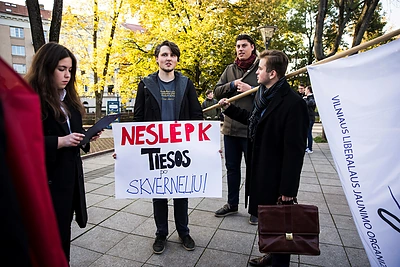 Protestas prieš žiniasklaidos suvaržymus „Tiesos Neužtildysi“