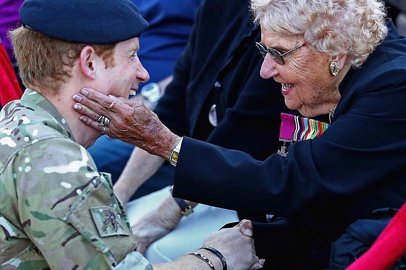 Princas Harry ir Daphne Dunne