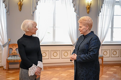 Lietuvoje svečiuojasi aktorė Helen Mirren: apsilankė ir pas Prezidentę