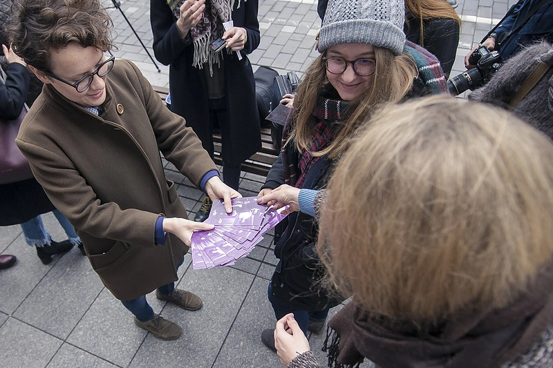 Lietuvoje minimas moterų teisės balsuoti šimtmetis