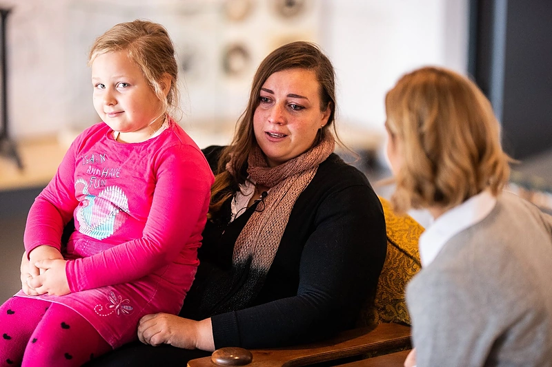 Indrė Kavaliauskaitė-Morkūnienė ir Živilė su mama