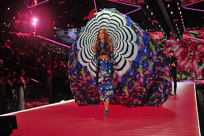 „Victoria's Secret“ šou