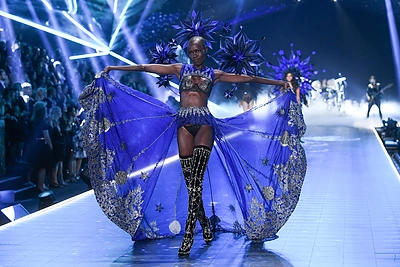 „Victoria's Secret“ šou