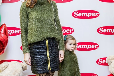 Linksmo lagamino švenčių studijoje vyko „Semper“ Kalėdų šventė