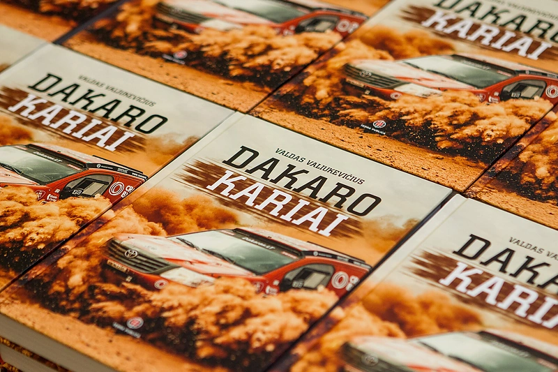 Valdas Valiukevičius pristatė knygą „Dakaro kariai“