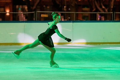 Lukiškių aikštėje – kalėdinė čiuožykla/Pauliaus Peleckio nuotr.