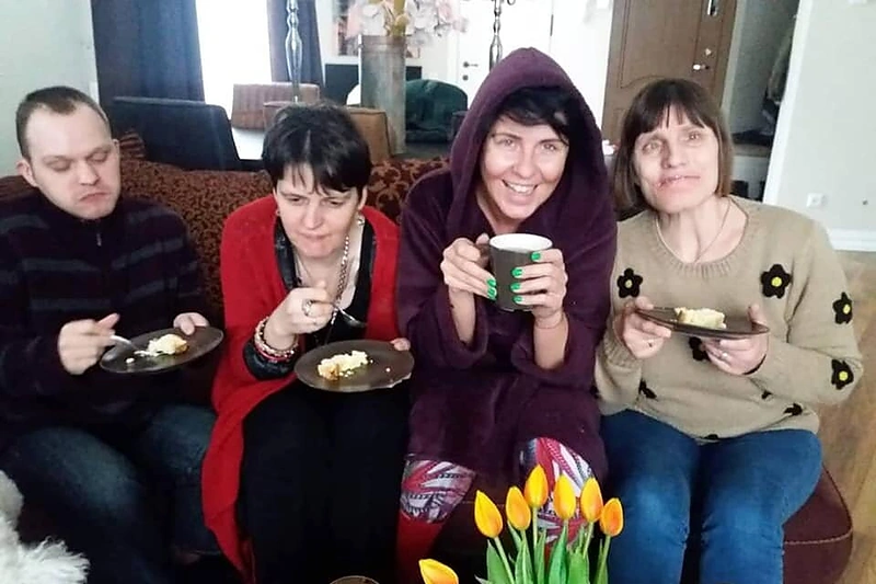 Skaistę Semenikę aplankė draugai