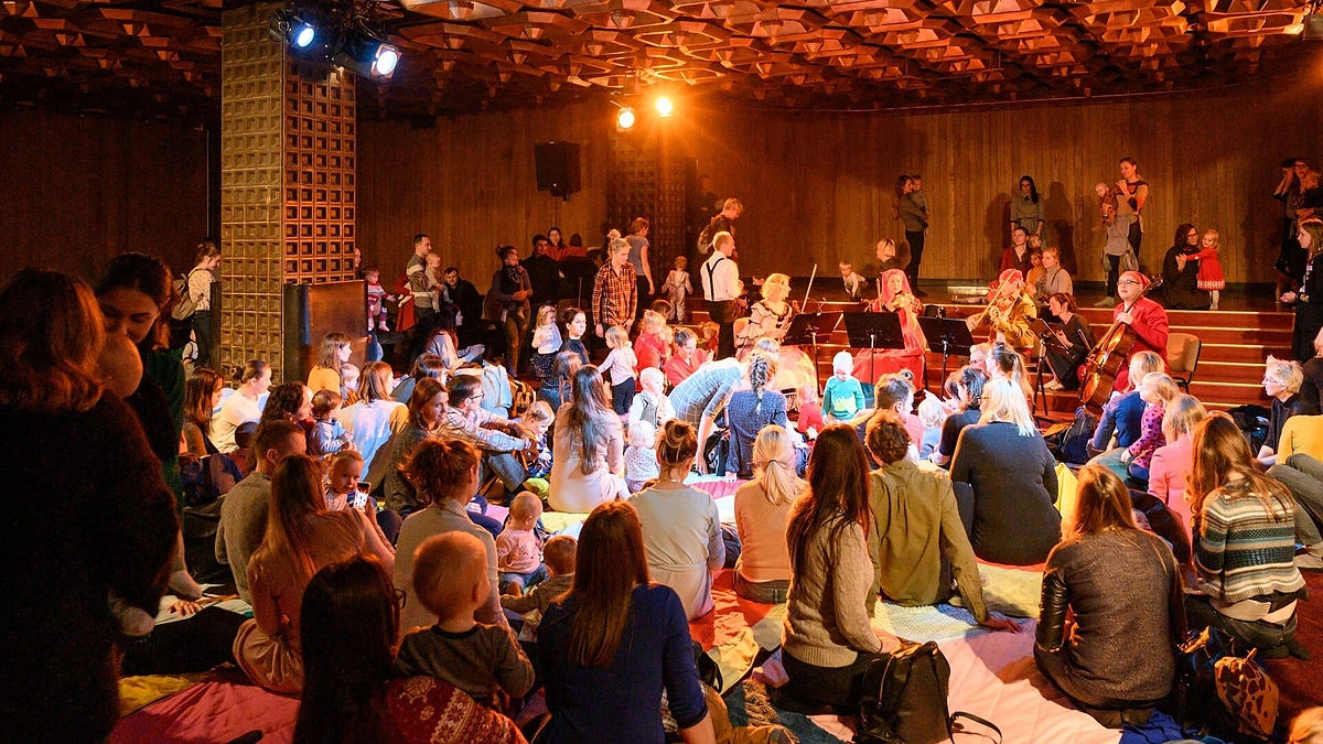 Skelbiami „Muzika mažoms ausytėms“ papildomi koncertai