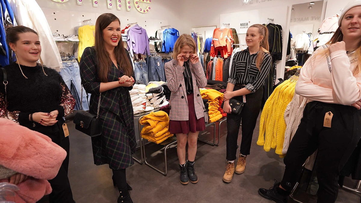 Kaip per šventes puoštis gali paauglės?