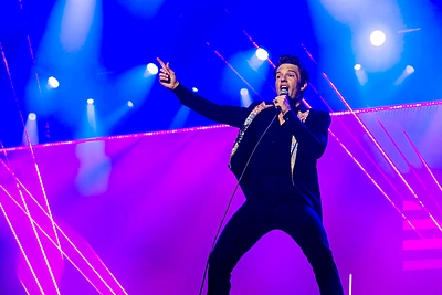 Brandonas Flowersas iš grupės „The Killers“