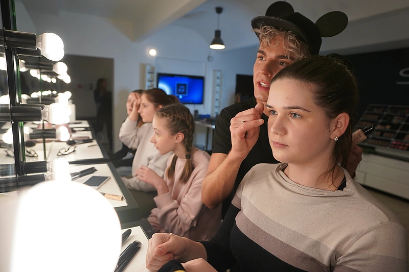 Paauglių makiažas / Organizatorių nuotr.