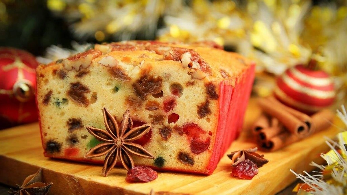 Kalėdų pyragas su džiovintais vaisiais