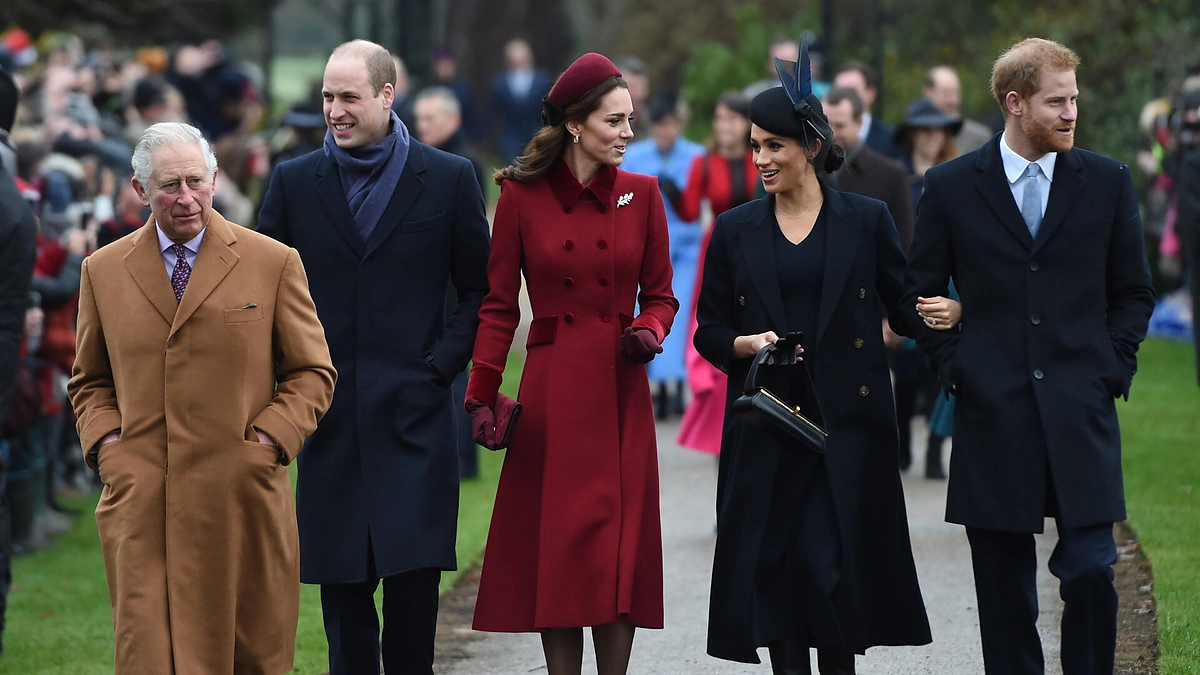 Britų karališkoji šeima lankėsi kalėdinėse mišiose / „Scanpix“ nuotr.