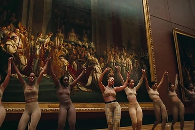 Akimirka iš Beyonce ir Jay-Z vaizdo klipo Luvre/Vida Press nuotr.