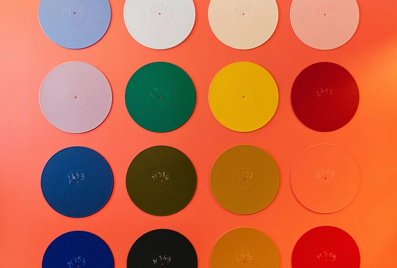 Spalvingi pusryčiai su 2019 m. spalvų kolekcija „Color Now“