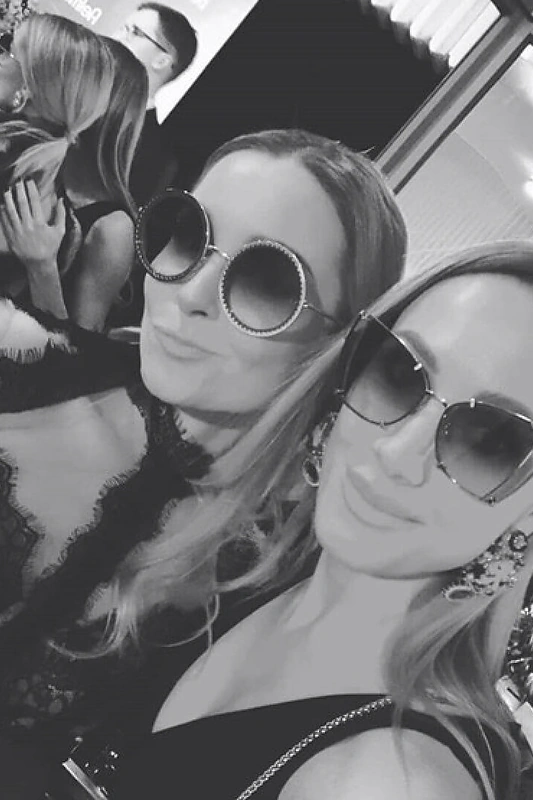 Justė Zinkevičiūtė su drauge Gintare/Asmeninio archyvo nuotr.