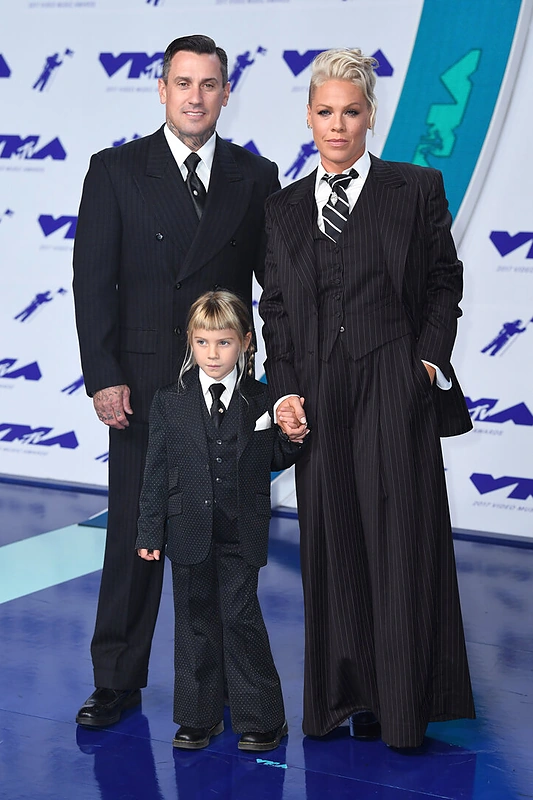 Pink su šeima MTV apdovanojimuose / „Scanpix“ nuotr.