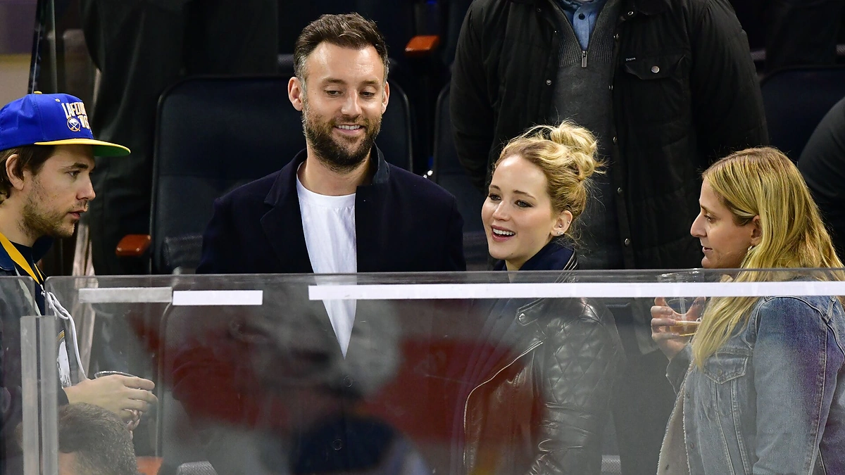 Jennifer Lawrence ir Cooke'as Maroney/Vida Press nuotr.