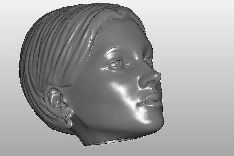 Robertas Kalinkinas pristato Barbę-Agnę Jagelavičiūtę/ Asmeninio archyvo nuotr.