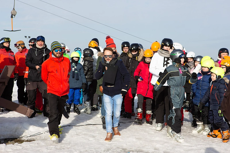 Žiemą vaikai tradiciškai palydi ant slidžių / G. Skaraitienės nuotr.