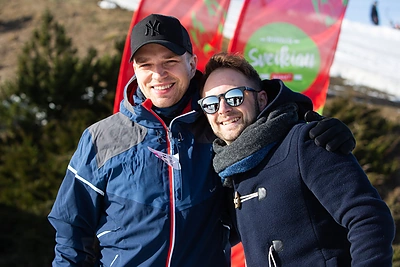 Žiemą vaikai tradiciškai palydi ant slidžių / G. Skaraitienės nuotr.