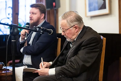 Rašytojų klube buvo surengtas Vytauto Landsbergio autorinis vakaras su nauja knyga „Organizuoti tekstai - II“