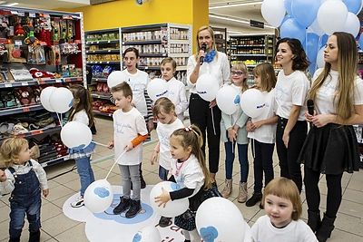 Irūnos Puzaraitės-Čeponienės ir Inetos Puzaraitės–Žvagulienės, lopšinės neišnešiotukams pristatymas/ Pauliaus Peleckio nuotr.