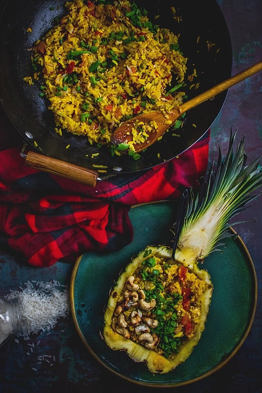 Tailandietiški ryžiai ananase/Asmeninio archyvo nuotr.