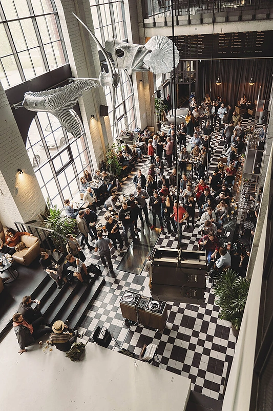 Praėjusiais metais Klaipėdoje duris atvėręs bendras „Carlsberg“ ir „The Brooklyn Brewery“ projektas – rekonstruota „Švyturys Brewery“ alaus darykla/Organizatorių nuotr.