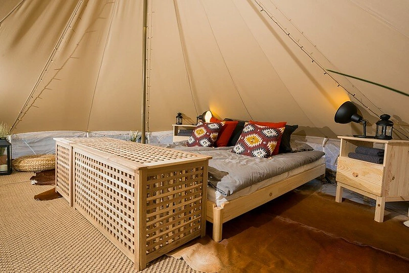 „Ikea“ glampingas