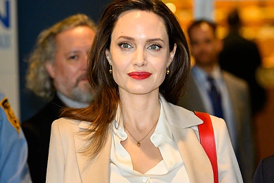 Angelina Jolie dirba prie naujo projekto: tikisi padėti pasaulio jaunimui