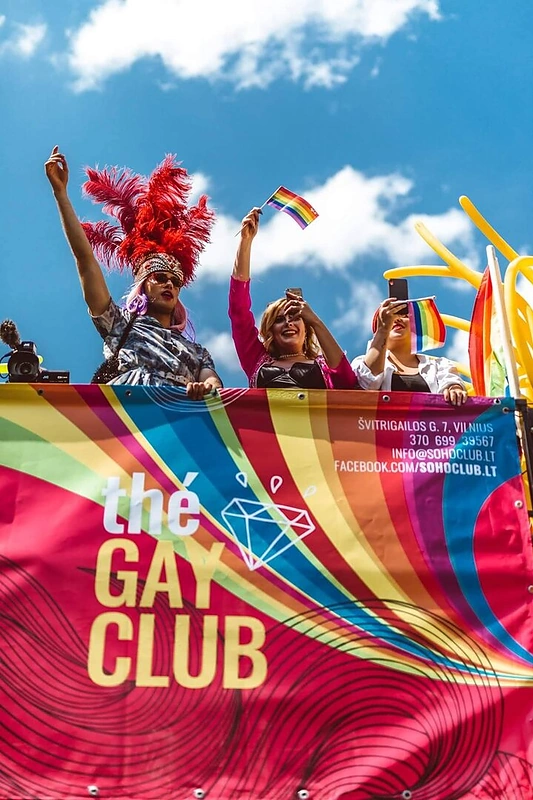 Alen Chicco kviečia kartu pabaigti PRIDE mėnesį/Organizatorių nuotr.