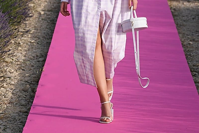 „Jacquemus“ 2020 m. pavasario/vasaros kolekcija/Vida Press nuotr.