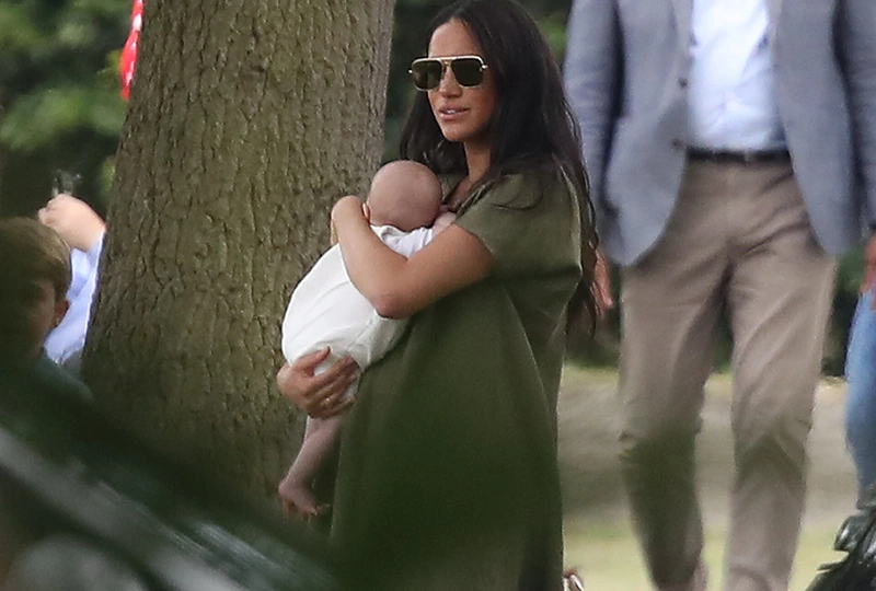 Sasekso ir Kembdridžo hercogai lankėsi labdaringose polo varžybose / „Scanpix“ nuotr.