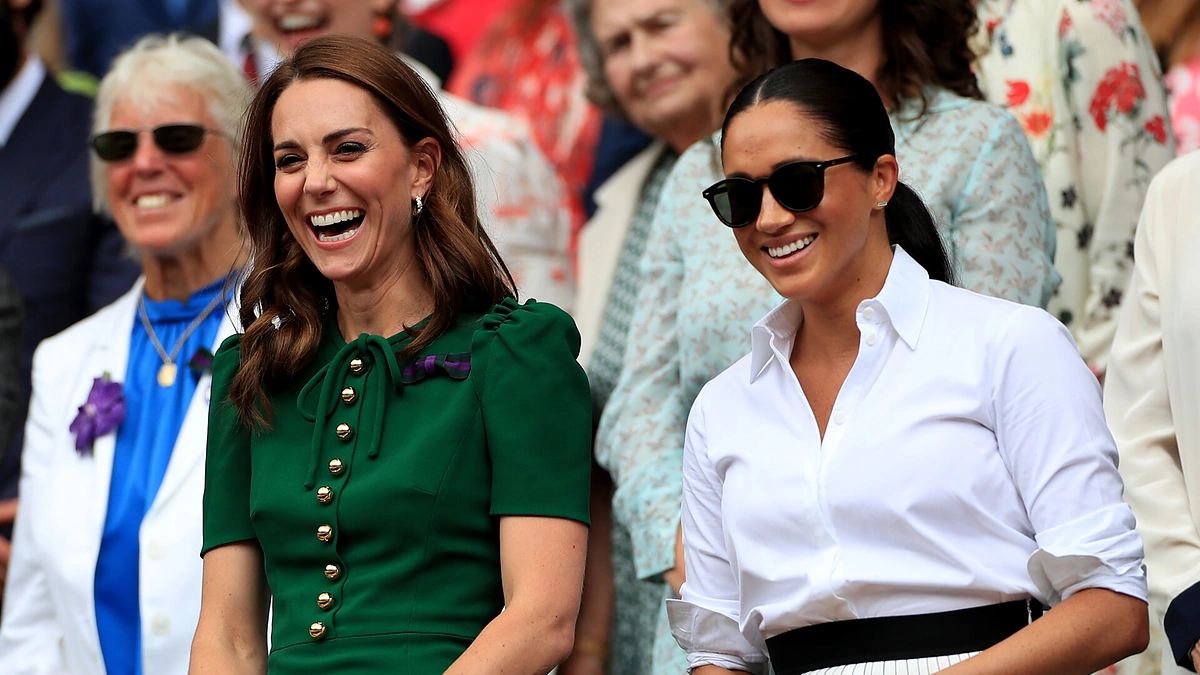 Kate Middleton ir Meghan Markle kartu stebėjo teniso turnyrą / „Scanpix“ nuotr.