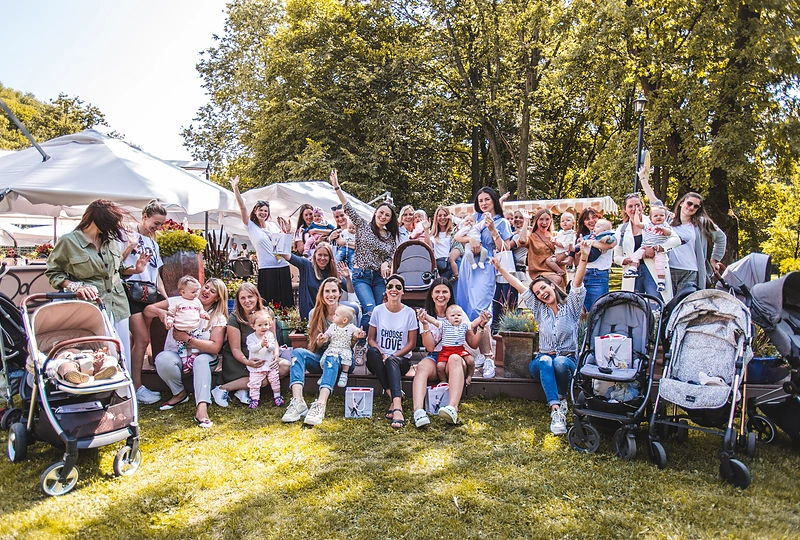 Inga Žuolytė subūrė mamas su mažyliais į ekskursiją po Vilniaus senamiestį/P. Kapricko nuotr.