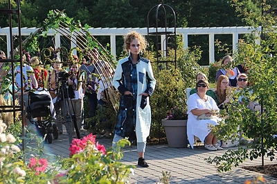 Žinomų moterų dukros „Kūrybos podiume“/G. Keturakytės nuotr.