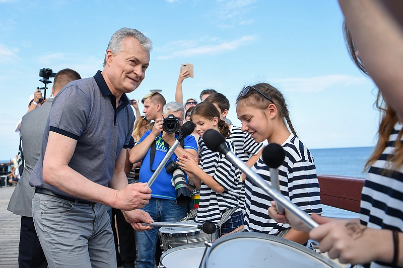 Prezidentas dalyvauja akcijoje „Pasveikink jūrą Palangoje“