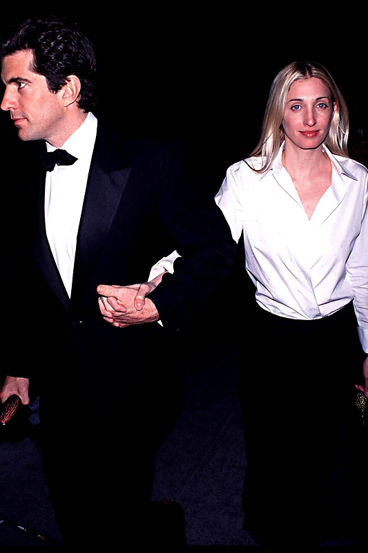 Johnas F. Kennedy Jaunesnysis ir Carolyn Bessette-Kennedy/ Vida press nuotr.