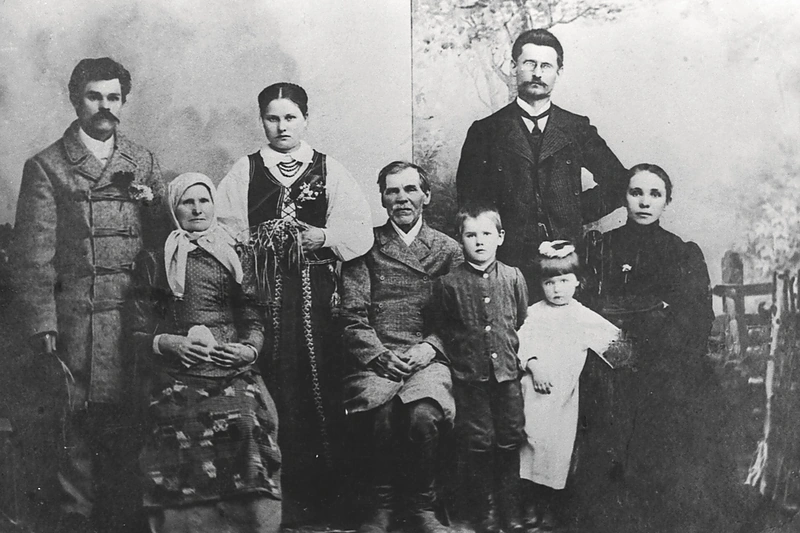 Trys Grinių kartos/Lietuvos valstybės centrinio archyvo nuotr.