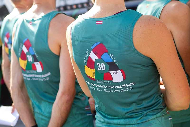 Tradicinio estafetinio bėgimo Baltijos keliui atminti (Vilnius–Ryga–Talinas) startas Katedros aikštėje/Pauliaus Peleckio/„ŽMONĖS Foto“ nuotr.