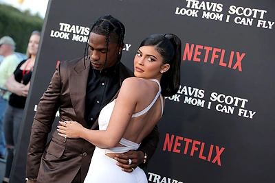 Kyie Jenner ir Travisas Scottas/ Vida press nuotr.