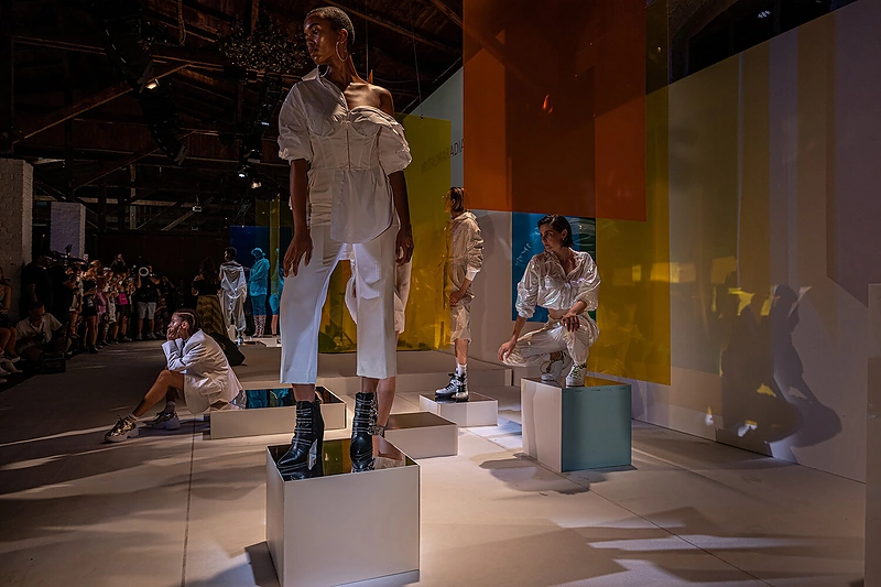 Ritos Oros vardinės batų kolekcijos pristatymas Berlyne/Organizatorių nuotr.