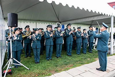 Vilniaus oro uoste pasitiktas Lietuvos vėliavos spalvomis nudažytas lėktuvas/Irmanto Gelūno/„Žmonės Foto“ nuotr.