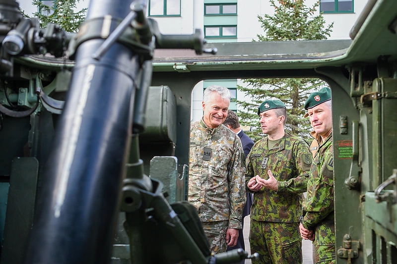 Prezidentas lankėsi Ruklos karinėje įguloje/LR Prezidento kanceliarijos/Roberto Dačkaus nuotr.