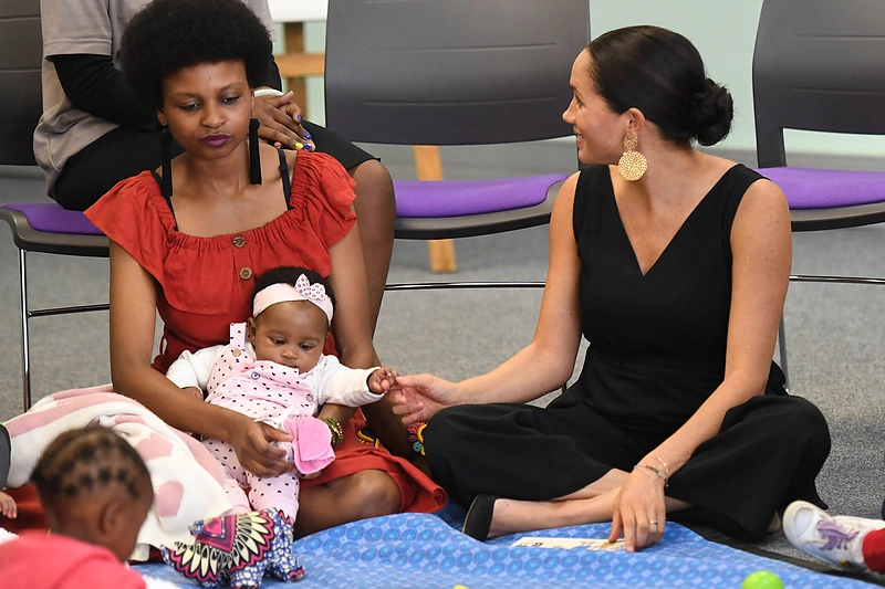 Meghan Markle lankėsi privačiame moterų susitikime PAR / „Scanpix“ nuotr.