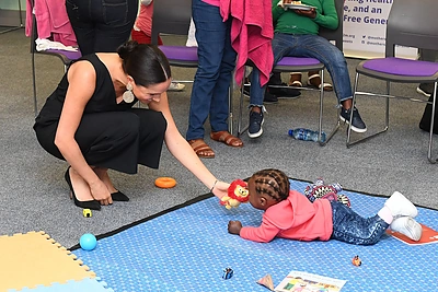 Meghan Markle lankėsi privačiame moterų susitikime PAR / „Scanpix“ nuotr.